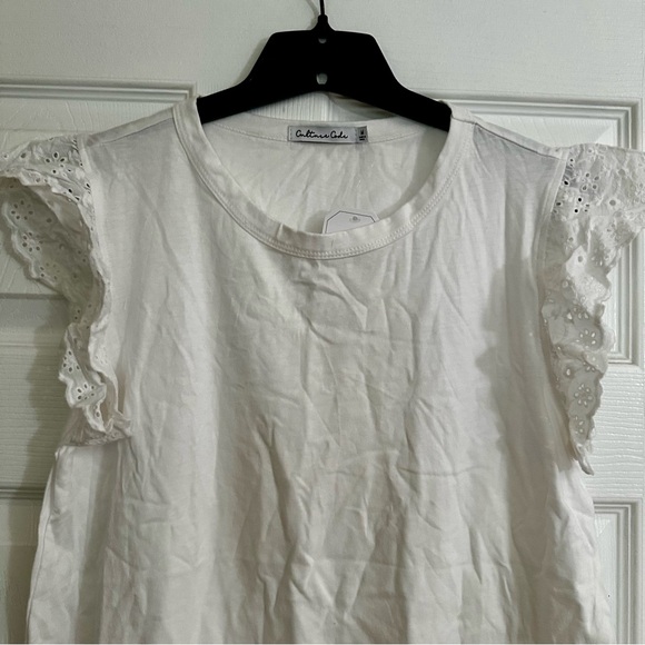 White Eyelet Ruffled Sleeveless Top - Picture 2 of 7